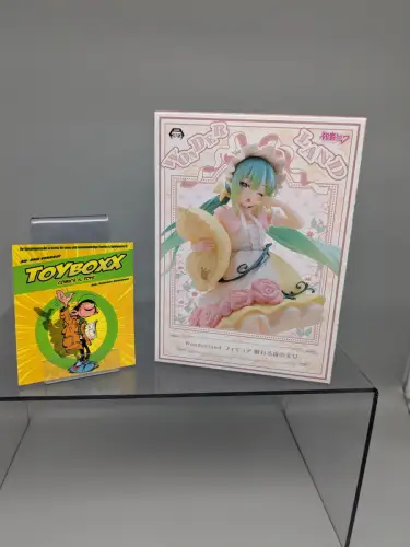 Taito Hatsune Miku Wonderland Sleeping Beauty Reissue PVC Statue  18 cm 2C