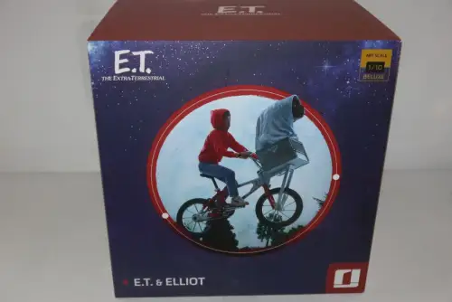 E.T. Der Außerirdische Deluxe Art  Statue  Scale 1/10 Iron Studios
