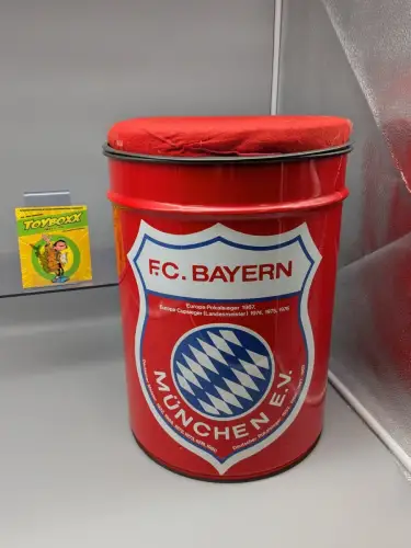 F.C. Bayern Fußball München E.V. Sitztonne Tonne Sitz 80er Jahre ca.45cm F30