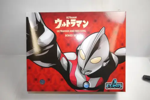 Ultraman 5 Points Ultraman & Red King Boxed Set MEZCO OBC