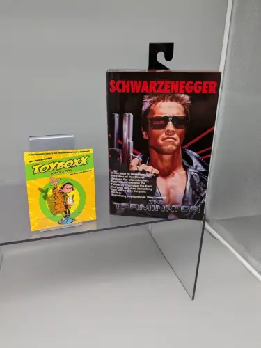 NECA Terminator  Ultimate T-800 (Tech Noir) Arnold Schwarzenegger 18cm 2D