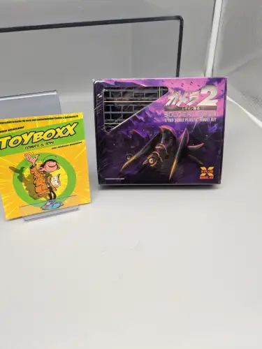 Gamera 500 Soldier Legion Plastic 1/700 Scale Model Kit  Kit X-Plus 2K