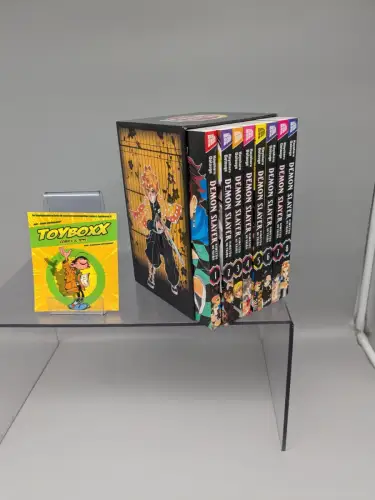 Manga Demon Slayer Band 1-8  im Sammelschuber  manga cult Z 1+ B20