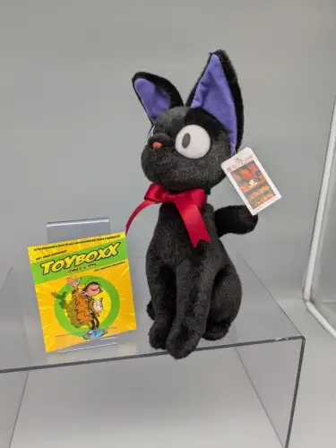 Studio Ghibli Kikis kleiner Lieferservice Jiji Sitting M 32 cm  Plüschfigur