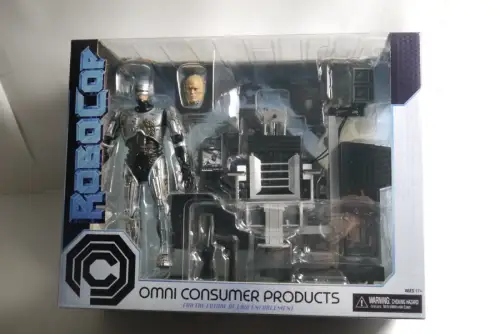 Neca RoboCop  Ultimate Battle Damaged RoboCop with Chair 18 cm OAG