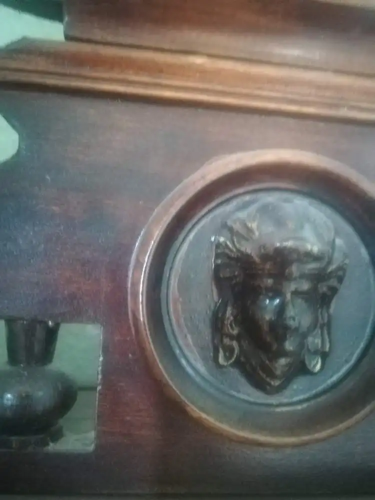 Wanduhr, holz, aufdrehbar 2