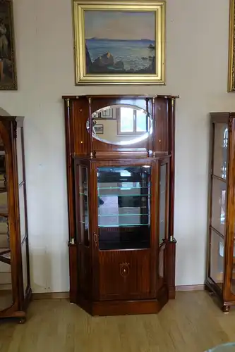 Jugendstil Vitrine