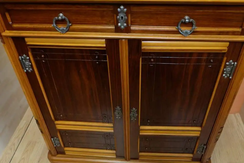 Vertiko mit Aufsatz 3