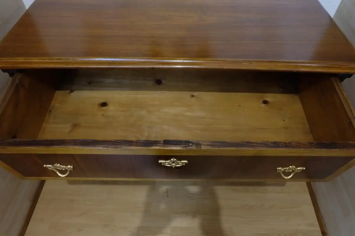 restaurierte Kommode 4