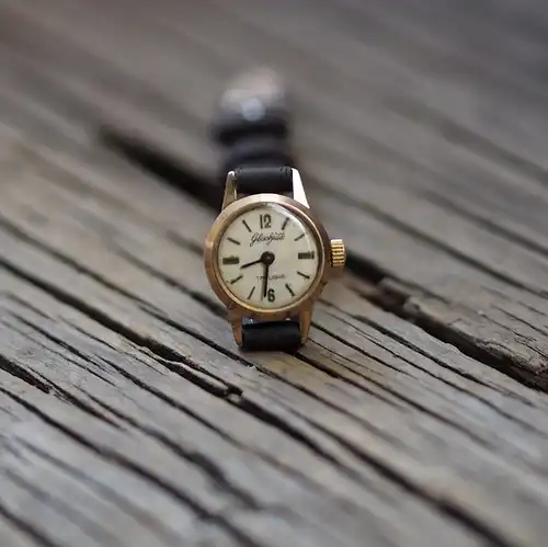 Vintage Damen-Armbanduhrl Glashütte \\\\\\\'70er