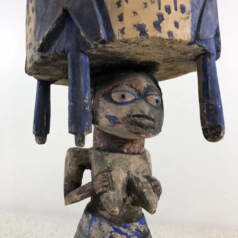 Weibliche Skulptur - Nigeria um ca. 1940 1