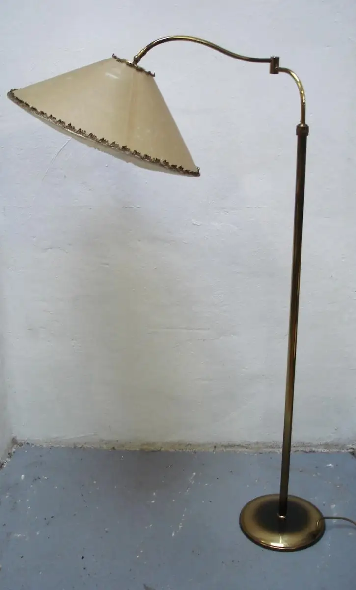 50er Schwenkarm Stehlampe Messing, original Space Age Schirm, Mid Century Modern, alter B + M Stil 1