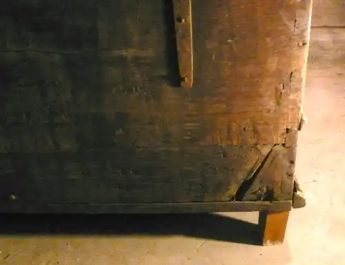 Antike Truhe Aussteuertruhe sehr groß, Eiche mit 2 Schubladen, original Zustand von ca. 1880 oder älter