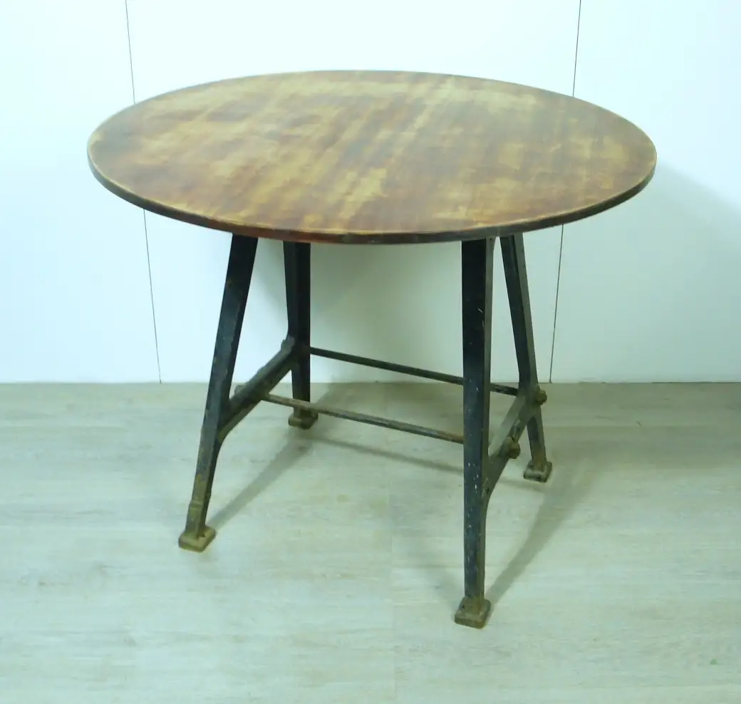 Esstisch rund, Industrie Design Loft Design, Gußeisengestell + Holz, Upcycling Tisch 1