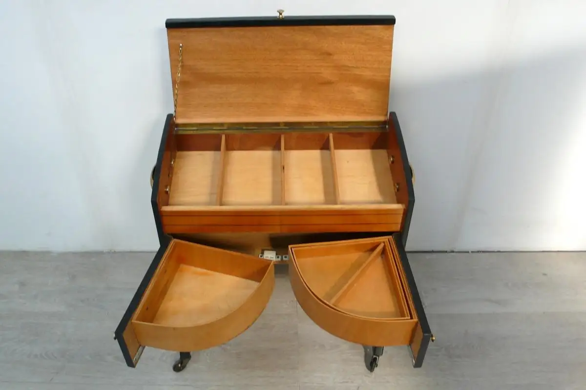 50er 60er Roll Nähkasten Utensilien Kasten Buche Schwarz Rot V-Form Beine Mid Century Modern 3