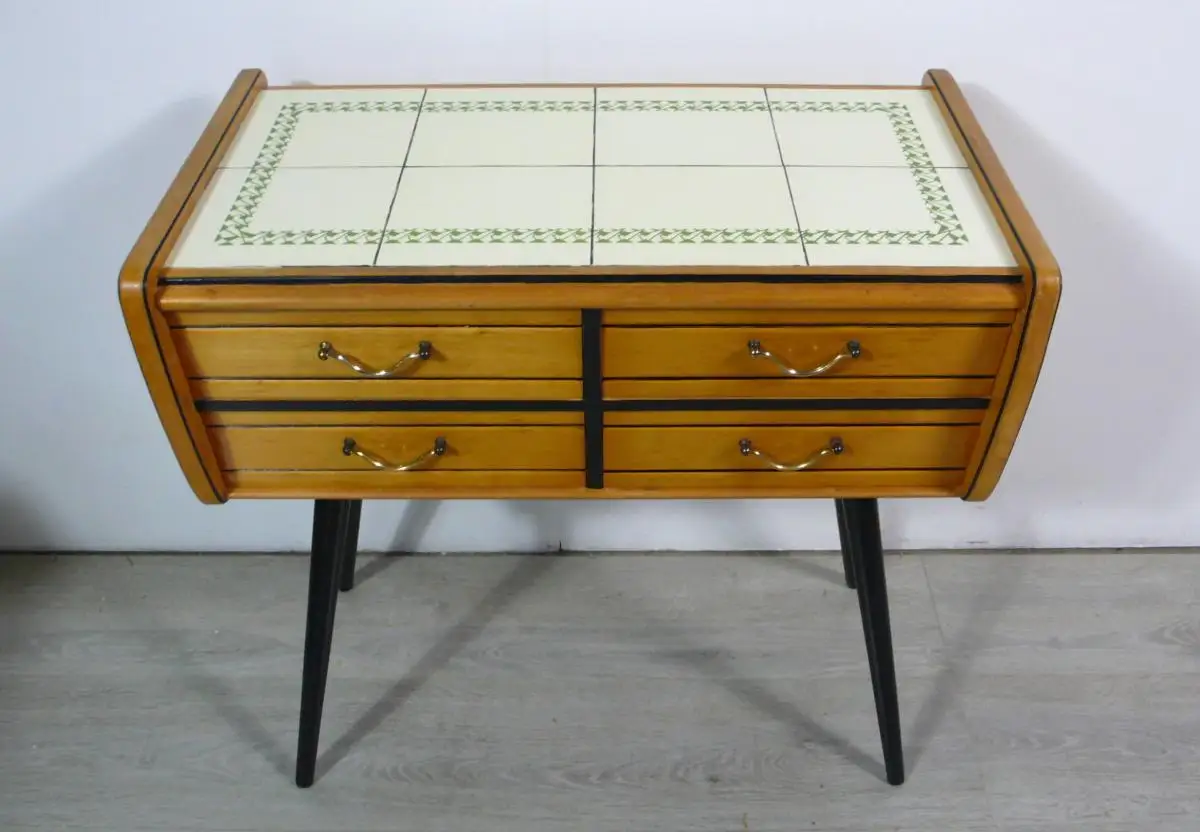 50er 60er Flurschränkchen Kommode Nähtischchen 4 Schubladen Fliesen Oberfläche schräge Beine Mid Century Modern 1