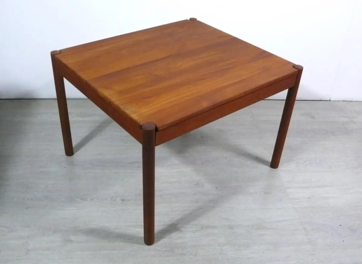 60er Teak Couchtisch Beistelltisch mit Wendeplatte von Magnus Olesen Dänemark, Danish Modern / Mid Century Modern 1