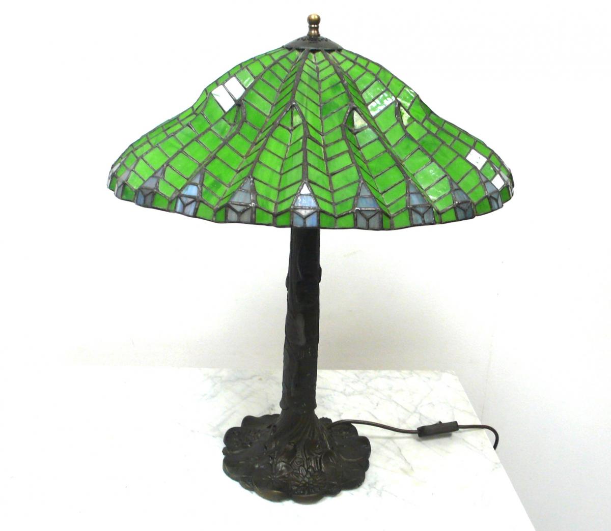Tiffany Tischlampe Schirm Form Gr�nes Glas Lotus Leaf Stil, Jugendstil Art, sehr seltene sch�ne Form 0