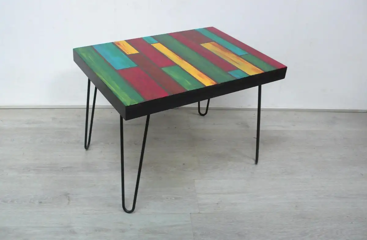 60er Couchtisch im Holzlattenstil handbemalt mit Haarnadelbeine  Mid Century Modern 1