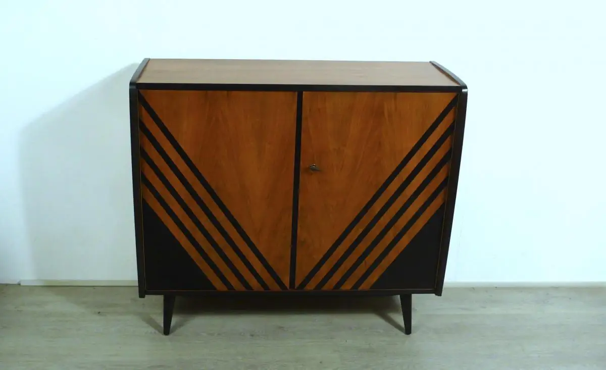 50er 60er Sideboard Wäscheschrank 2-türig Nußbaum + Schwarz, schräge Beine Mid Century Modern 1