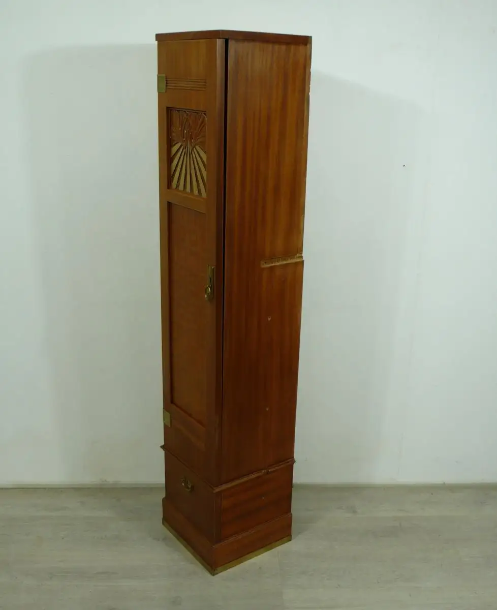 Schmaler Schrank 1-türig 1 Schublade in Eiche mit Goldverzierung, Art Déco Ära um 1920, Büroschrank, Dielenschrank, Geschirrschrank, Barschrank 2