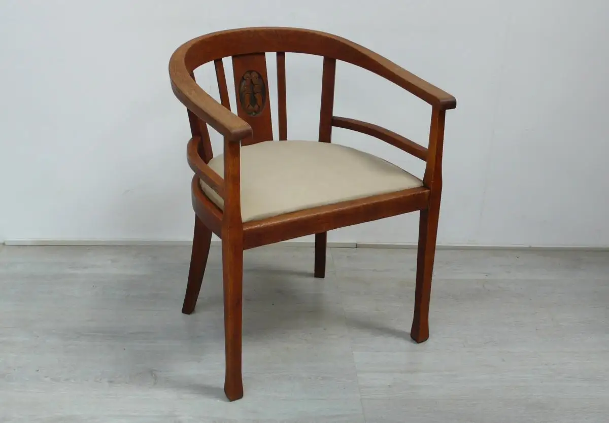 1900er Stuhl mit Armlehnen Leder-Sitzfläche, Gründerzeit, Früher Bauhaus Stil Gropius Stil 0