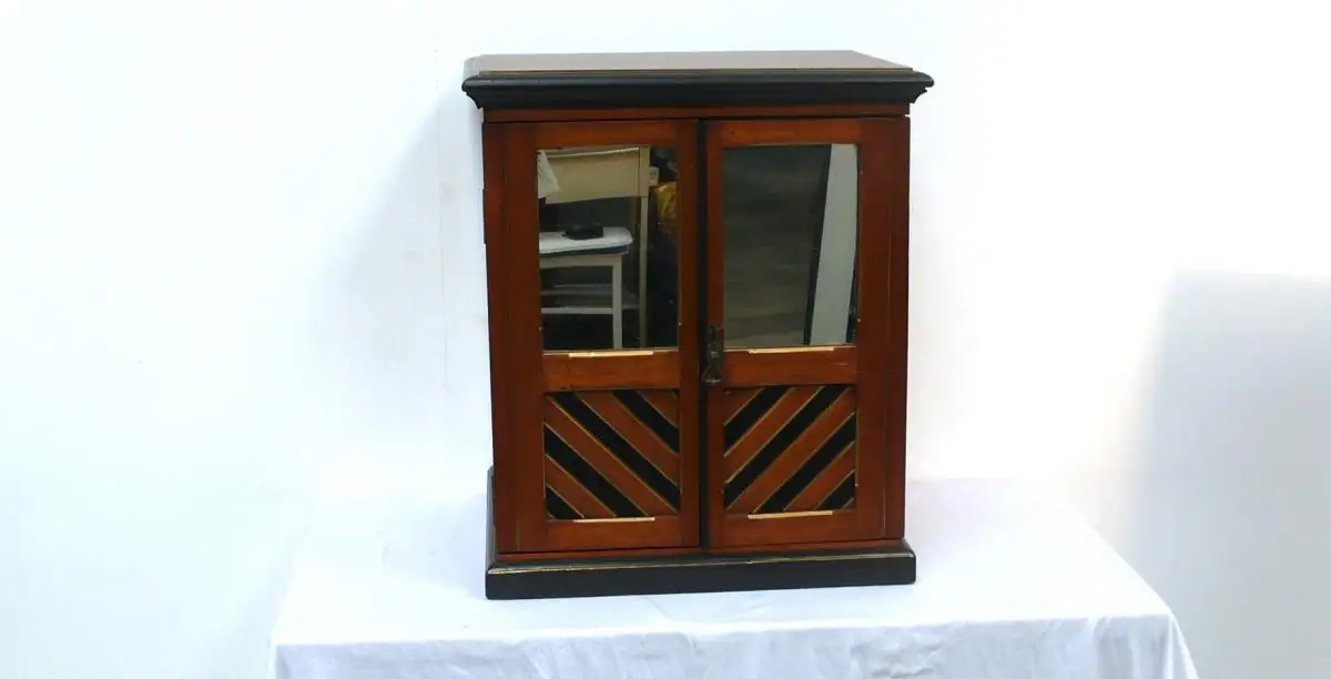 Schmuckschrank  Schmuckkasten aus Englischem Besteckschrank mit 2 Spiegeltüren 4 Schubladen, England um 1880 1