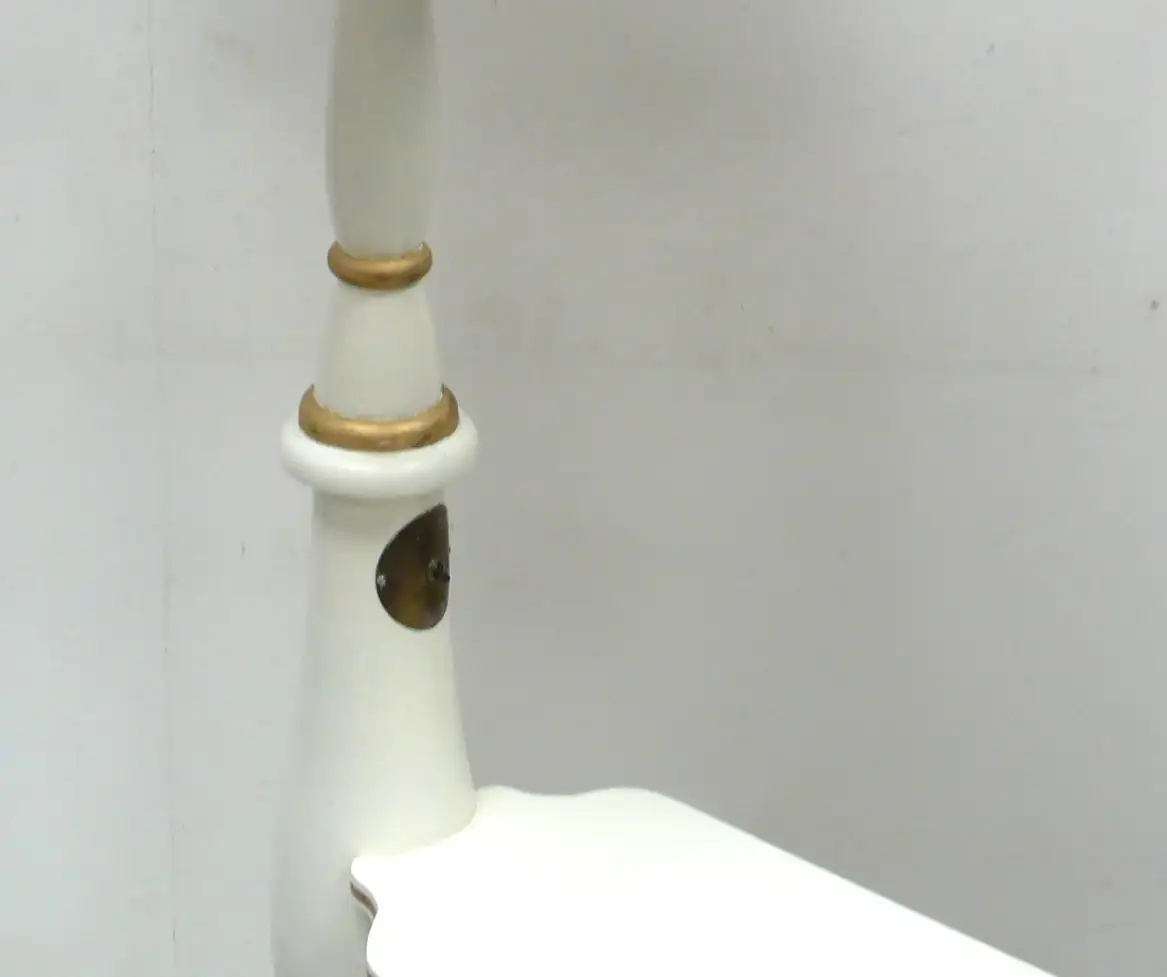 Alte Säulen Stehlampe Holz mit Tisch Weiß + Metallschirm in Gold Bronze (alter Bad Godesberger Straßenlampen-Schirm) 40er 6