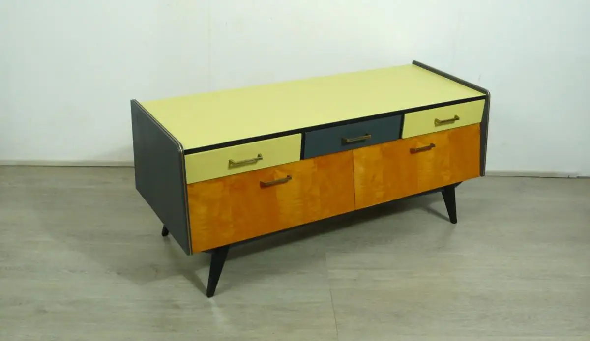 50er 60er Kommode Lowboard Grau Hellgelb Birke 3 Schubladen 2 Klapptüren Mid Century Modern 1