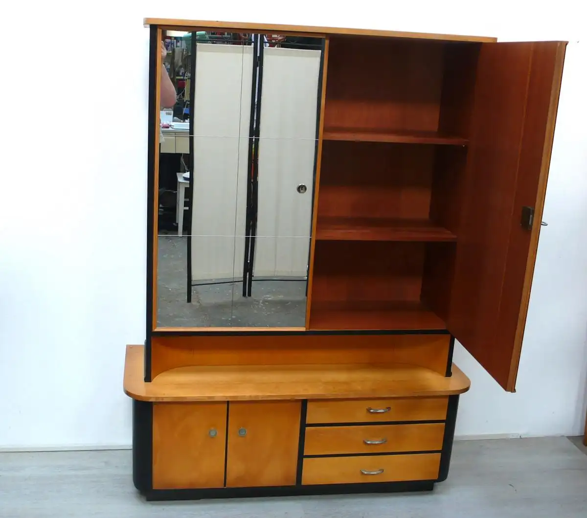 50er Wäscheschrank mit Spiegeltüren mit Kommode Buche + Schwarz Mid Century 2