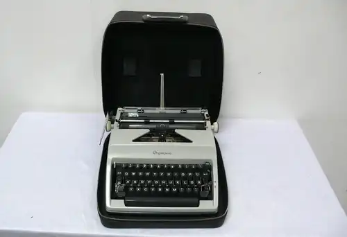 Schreibmaschine Olympia SM 8 mit Koffer 1968, Dunkel + Hellgrau, sehr gute Funktion, Made in Germany Typewriter