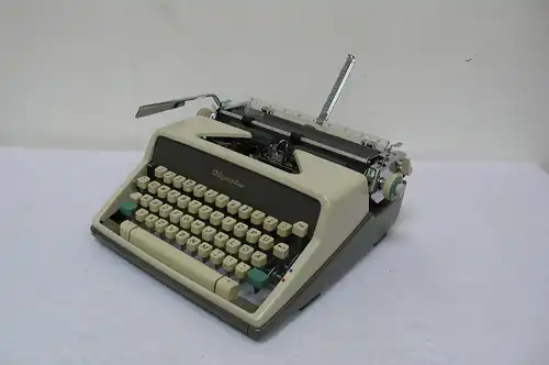 Schreibmaschine Olympia SM 7 mit Koffer 1964, Grau + Grün, sehr gute Funktion, Made in Germany Typewriter