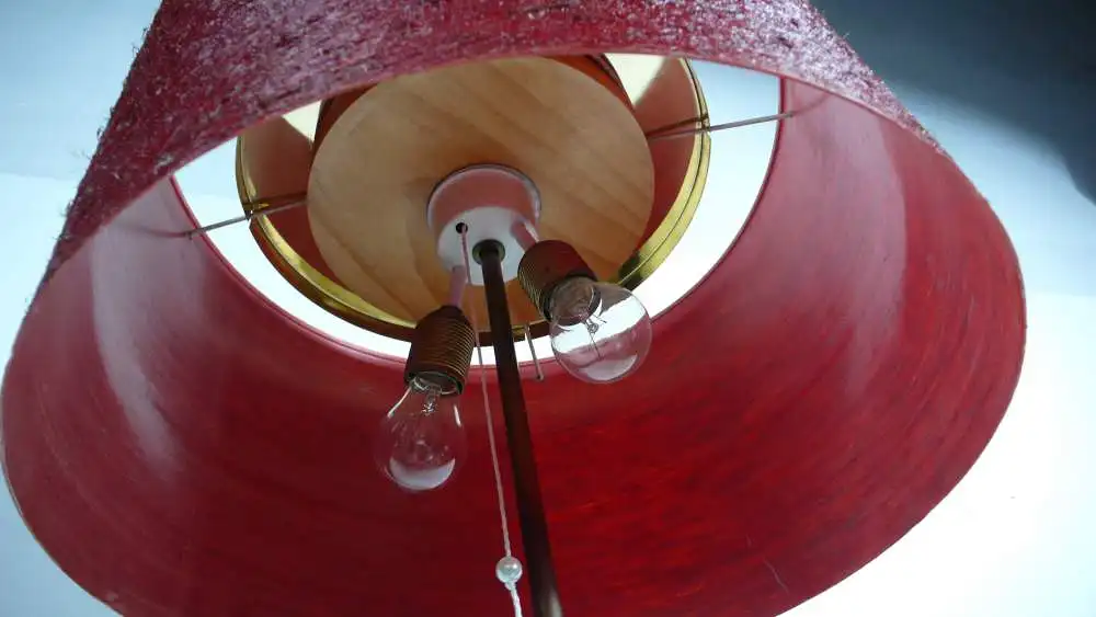 70er Stehlampe Messingfuß + Dunkelroter runder Topf Lampenschirm 4