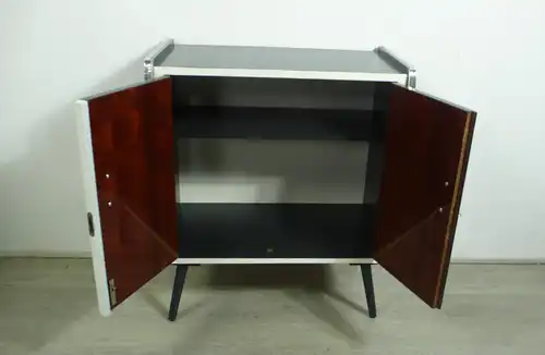 50er Hausbar Sideboard 2-türig, Dunkelgrau mit Weiß und Tür Dekor, Rockabilly Ära Mid Century Modern