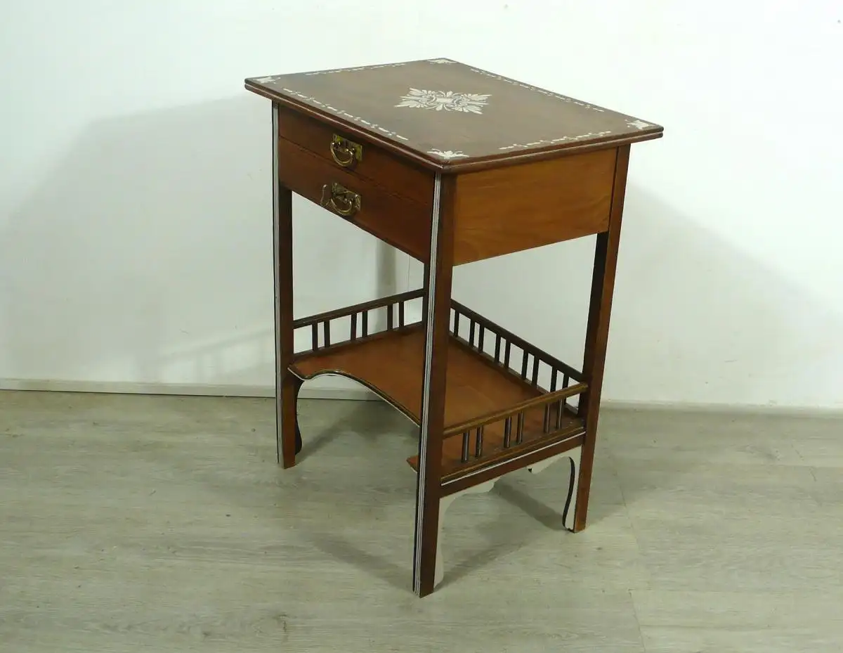 Nähtisch Jugendstil Beistelltisch 2 Schubladen und Ablage, um 1910, Nußbaum + Muster Creme 0