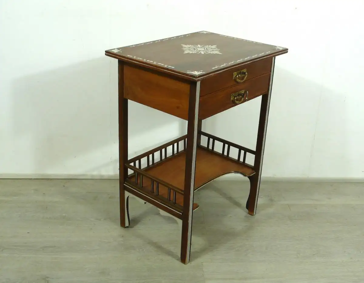 Nähtisch Jugendstil Beistelltisch 2 Schubladen und Ablage, um 1910, Nußbaum + Muster Creme 2