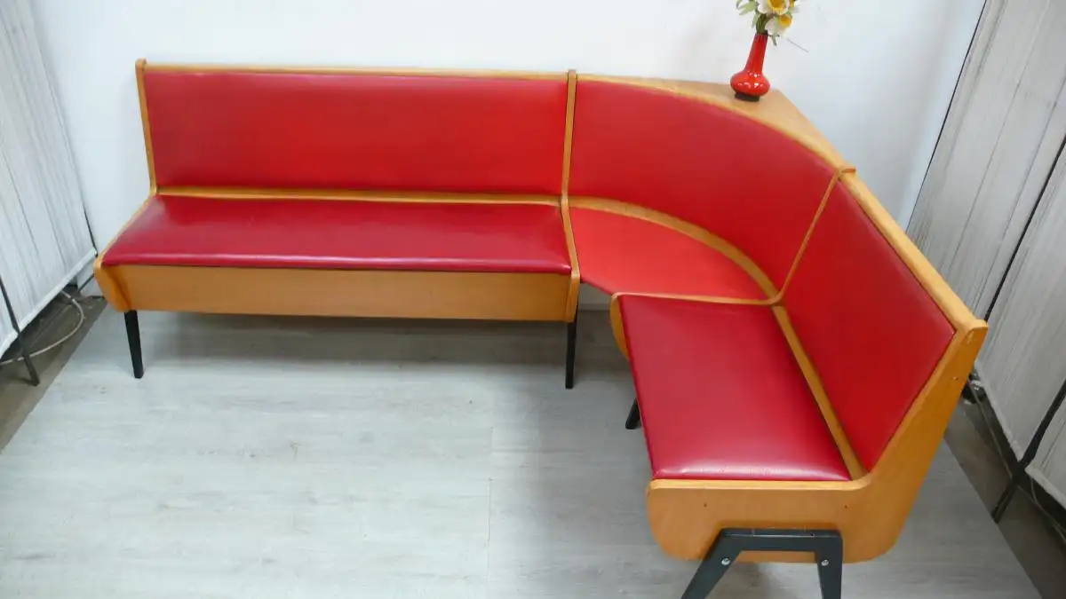 50er 60er Truheneckbank Eckbank Kücheneckbank, Buche mit Rotem Kunstleder Mid Century Modern 1