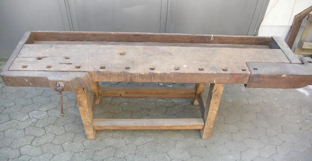 Werkbank Schreiner sehr alt Eiche Vollholz, als Anrichte, Kochinsel, Hausbar ? 0