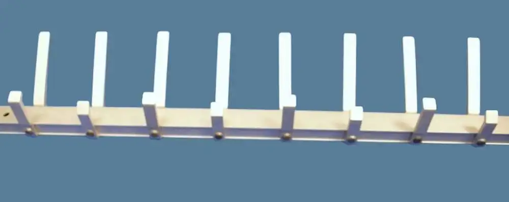 70er Garderoben Hakenleiste mit 13 Doppelhaken L 126 cm Aluminium, von Wenzel Galler's, Mid Century Modern 2