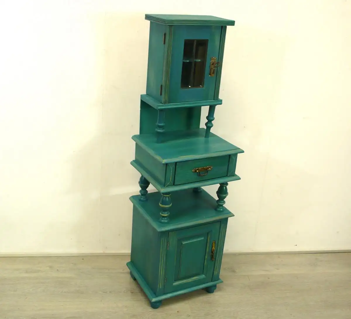 Kleiner Flurschrank / Beistellschrank / Küchenschrank / Nachttisch, Jugendstil Weichholz, Shabby Türkis 1
