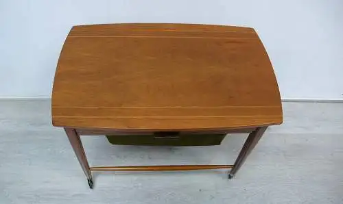 50er 60er Nähtisch Beistelltisch auf Rollen von ILSE Möbel, Schublade + Auszugs-Korb, Mid Century Modern