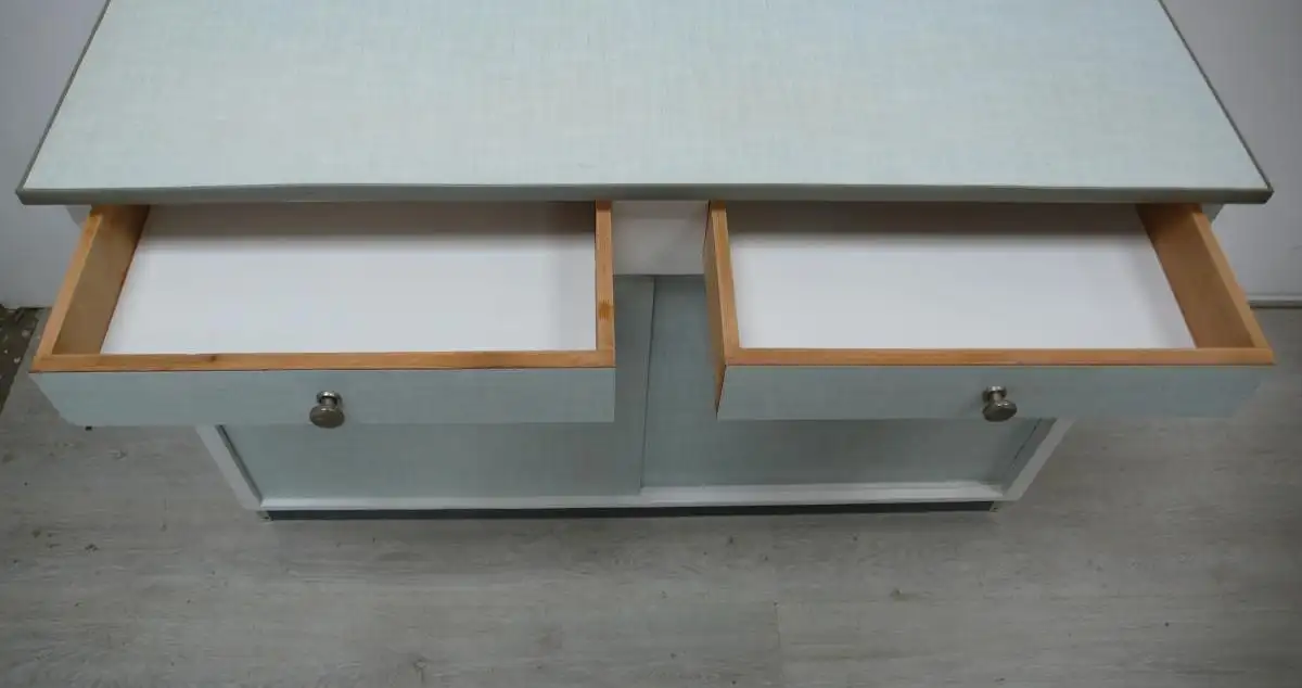 50er Küchen Anrichte, schmaler Unterbau, 2 Schiebetüren 2 Schubladen, Weiß mit Resopal 4