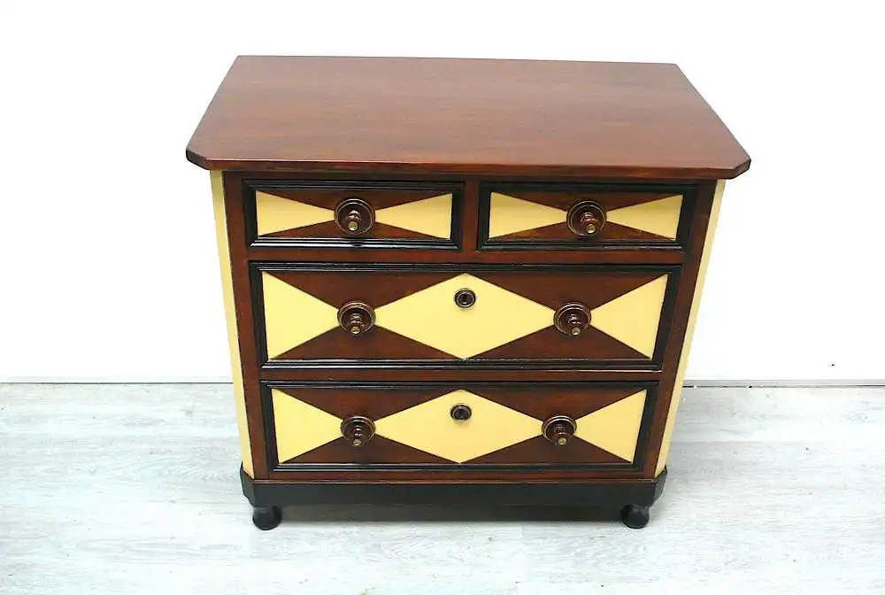 Antike Kommode 4 Schubladen Nußbaum dunkel + Antik-Gelb, um 1890 Gründerzeit 3
