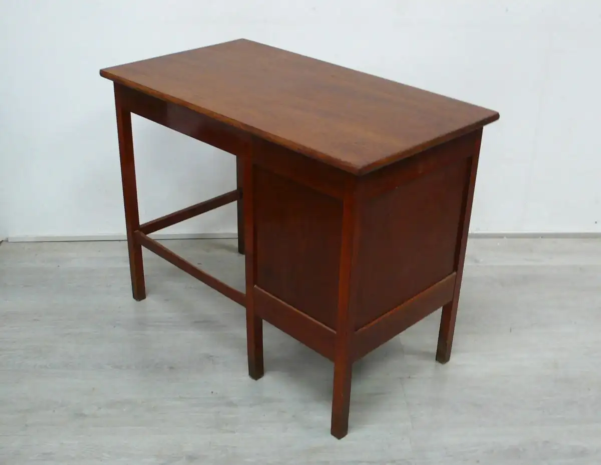 Alter kleiner Schreibtisch 40er 50er mit Rolladentüre, Vollholz 7