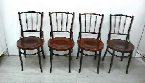 4 Stühle Kohn / Thonet um 1890 Wiener Cafehaus Stühle Nußbaum