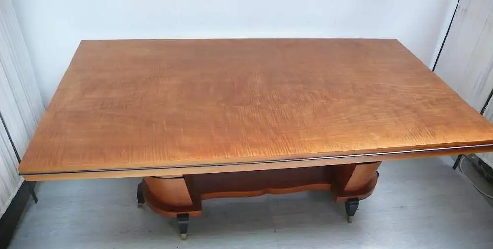 Art Déco Esstisch Konferenztisch groß, Kirschholz mit schrägen halbrunden Säulen, 1930er 2
