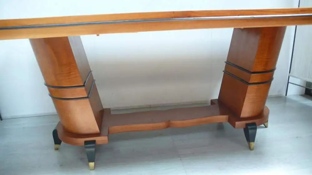 Art Déco Esstisch Konferenztisch groß, Kirschholz mit schrägen halbrunden Säulen, 1930er 3