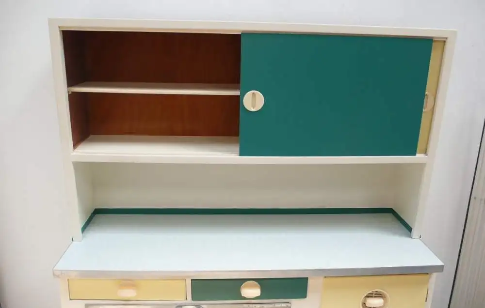 50er Küchenschrank mit Schiebetüren + Auszug, Pastell-Gelb + Petrol-Grün, wohnfertig 2