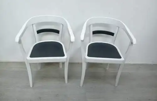 2 Bauhaus Armlehnstühle Gropius Stil, in Weiß + Nachtgrau, um 1920