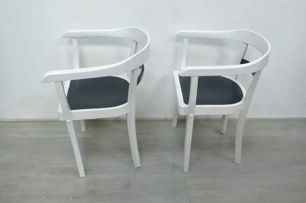 2 Bauhaus Armlehnstühle Gropius Stil, in Weiß + Nachtgrau, um 1920 1